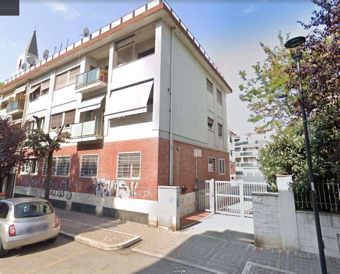 Apartament Casa Priscilla Pescara Zewnętrze zdjęcie